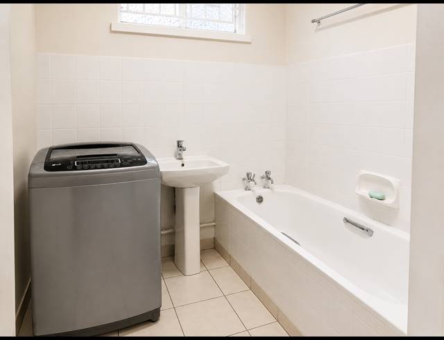 1.5 BEDROOM APARTMENT FOR SALE IN GLENWOOD
